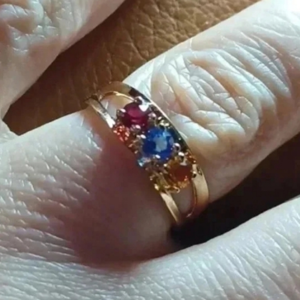 Gold-plated Mother's ring. yellow